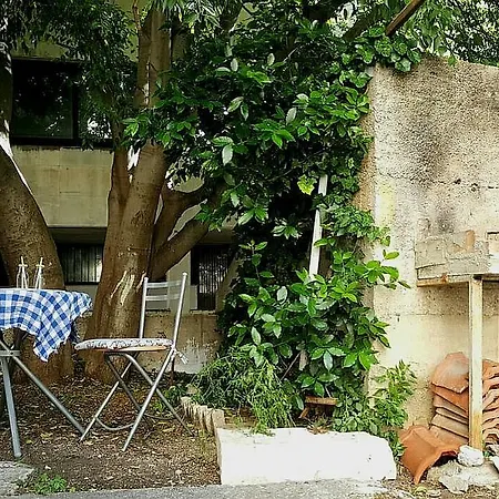Ana Apartamento *